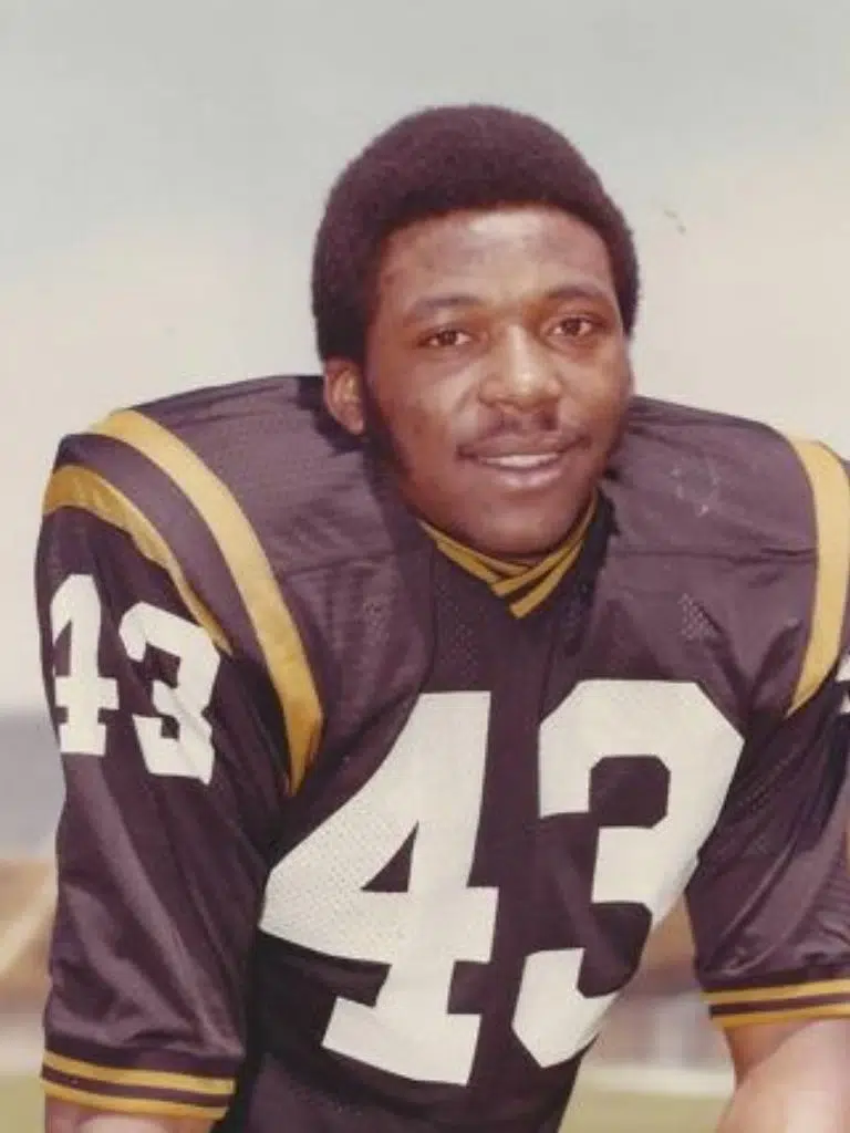 Darryl Stingley Biography: Wiki, Age, Career, Height, Weight, Wife, Net Worth & More